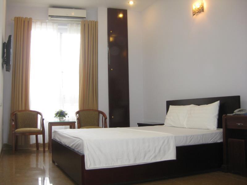 Nhiet Doi Hotel Tuy Hoa Bagian luar foto